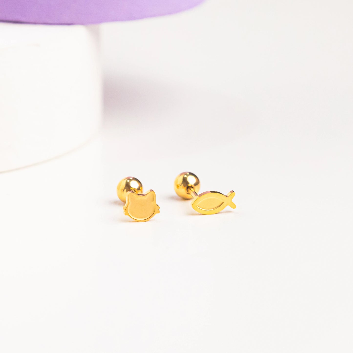 FREE GIFT - Anting Screw Back Fishcana Gold