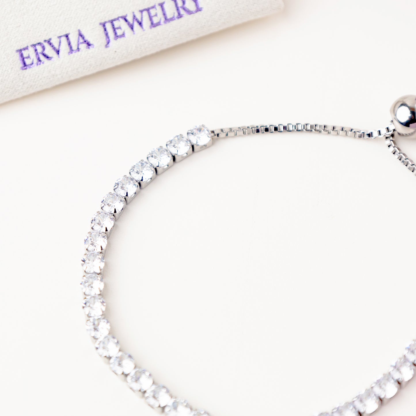 FREE GIFT - Gelang Crystal White Gold