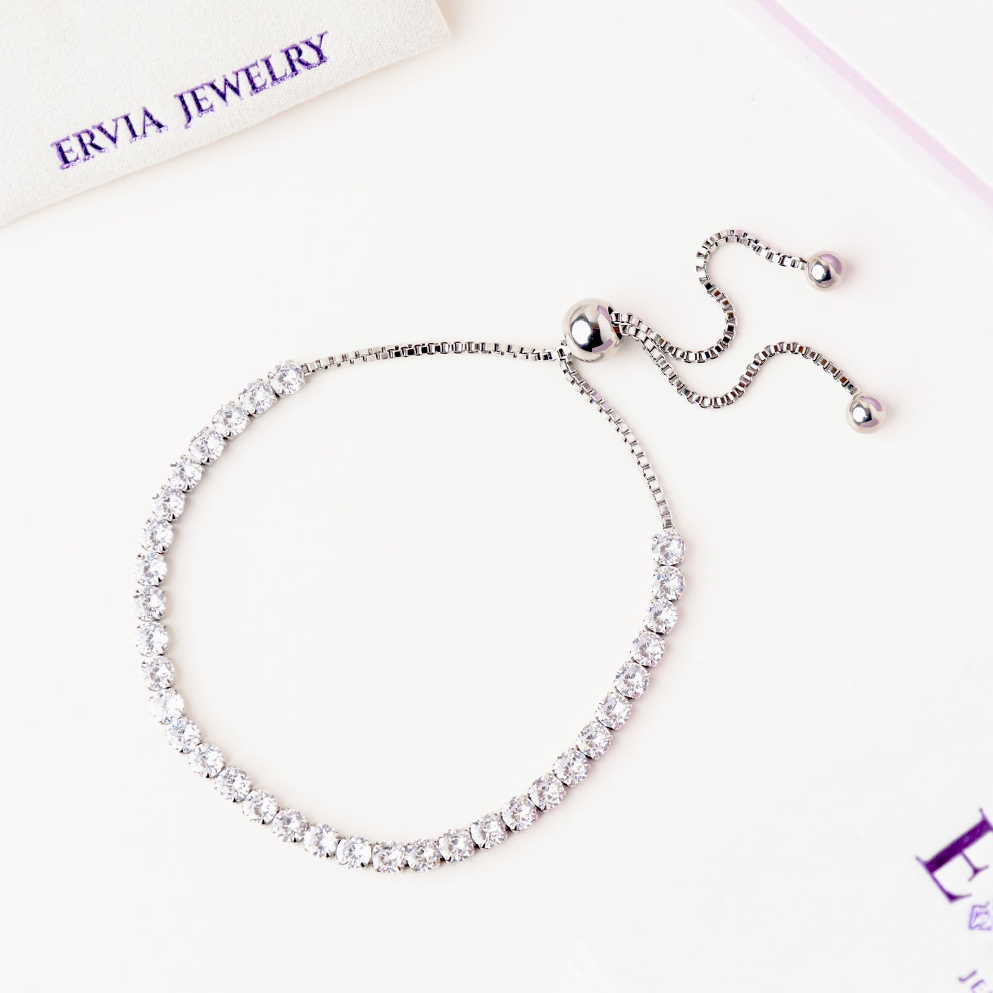 FREE GIFT - Gelang Crystal White Gold