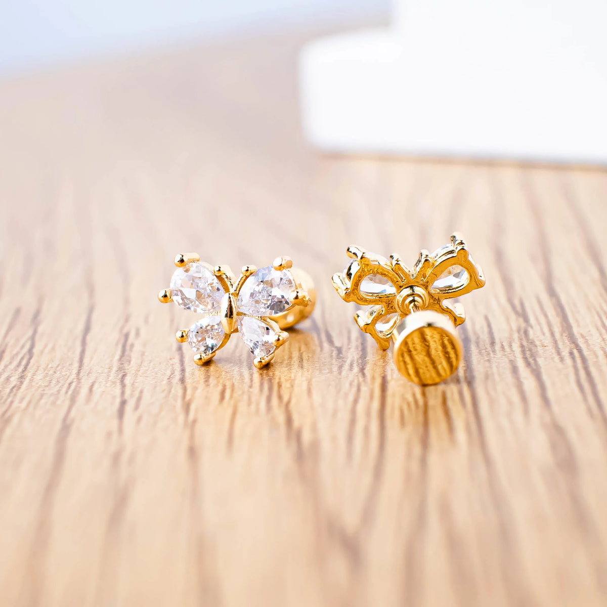 FREE GIFT - Anting Screw Back Flowy