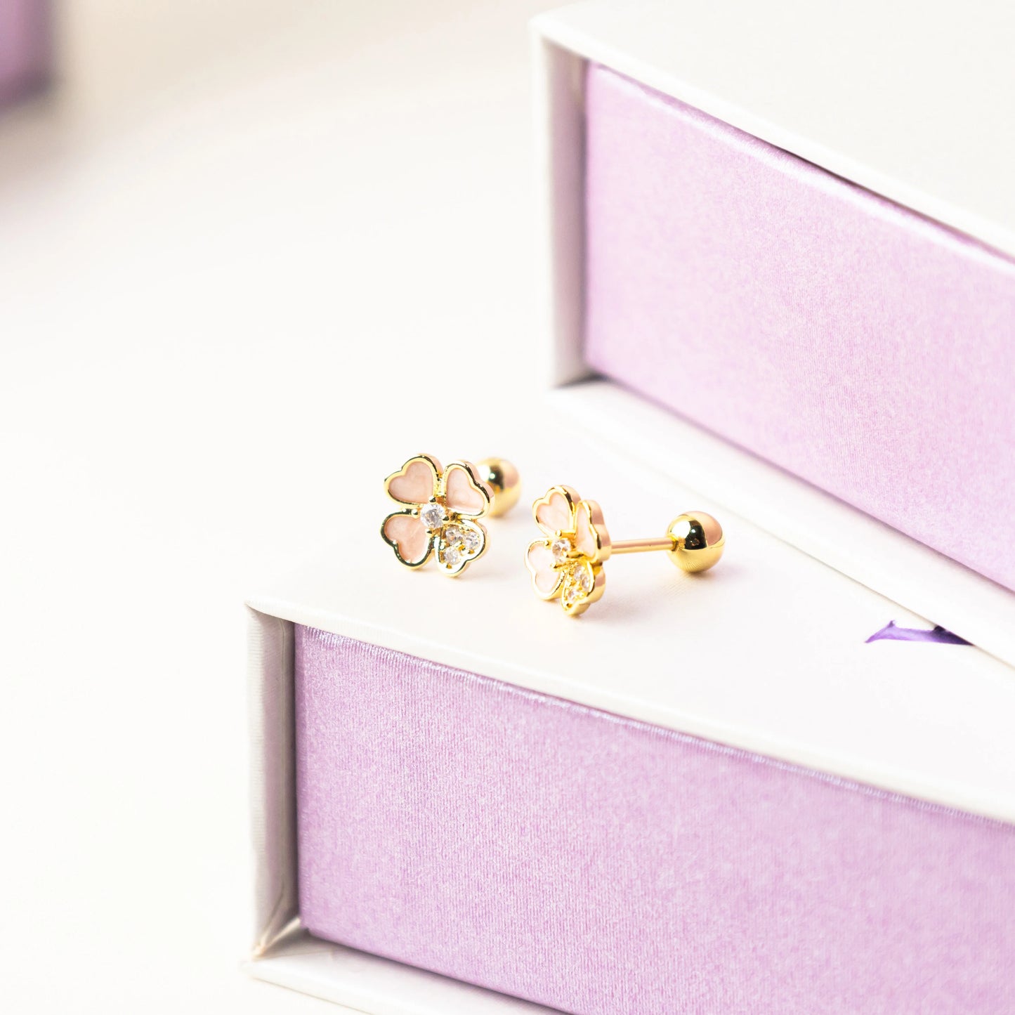 FREE GIFT - Anting Screw Back Petalia Gold