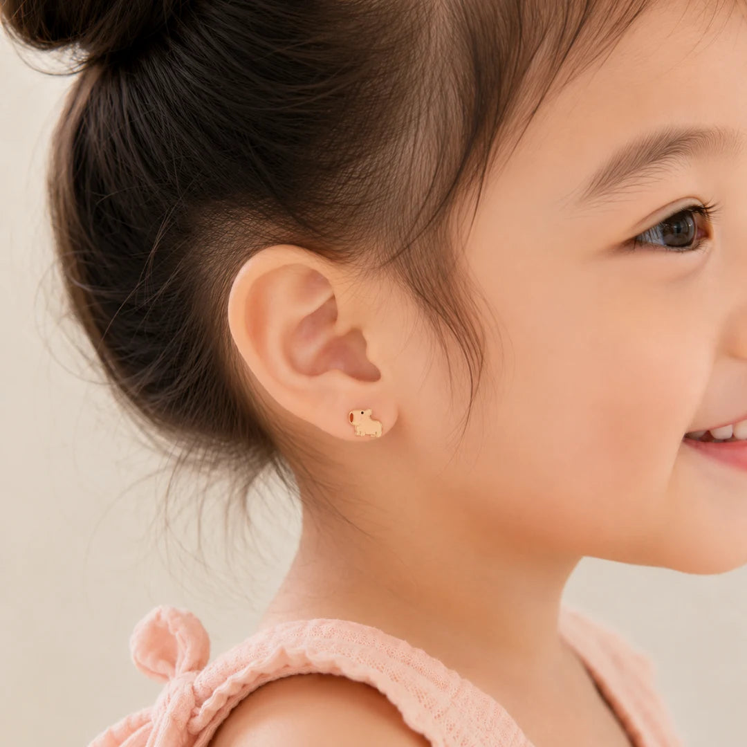 Anting Anak Loop End Capybara 17 Karat White Gold