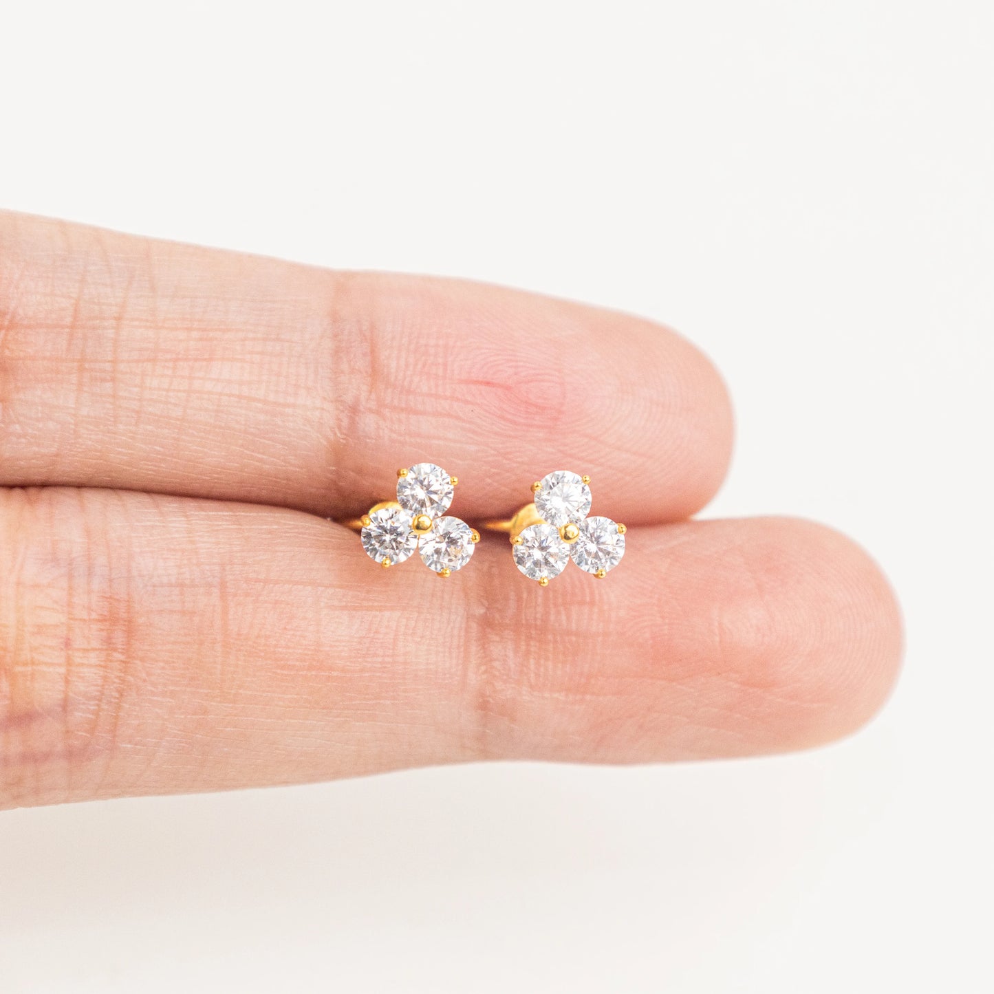 Anting Dewasa Loop Screw Clover (8k)
